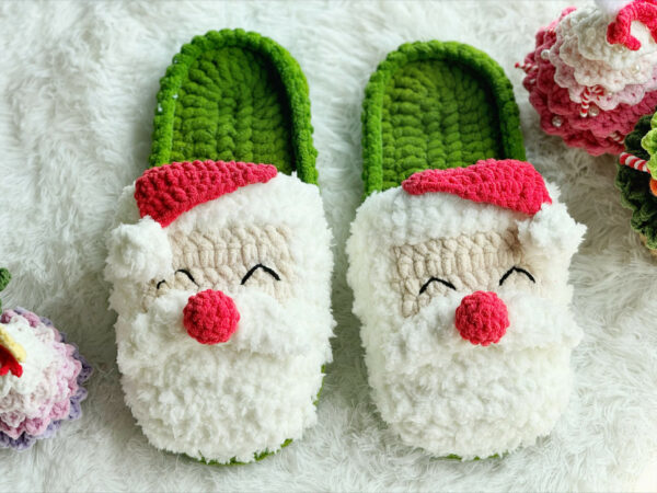 : Christmas Santa Claus Slippers , Christmas , Christmas Amigurumi Slippers  Crochet Pattern PDF