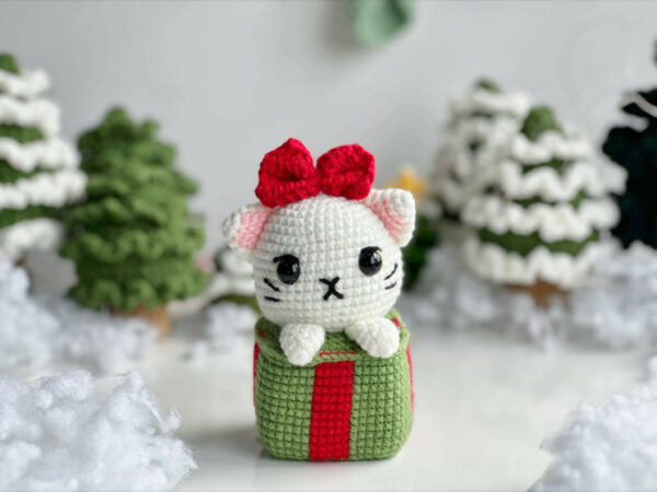 : Crochet Christmas Giftbox Cat Pattern, Crochet Giftbox Cat Pattern, Christmas  Pdf Crochet Pattern PDF