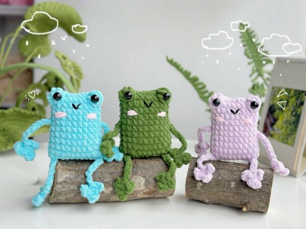 : Crochet Keychain Frog No Sew Pattern, Amigurumi Frog  Crochet Pattern PDF