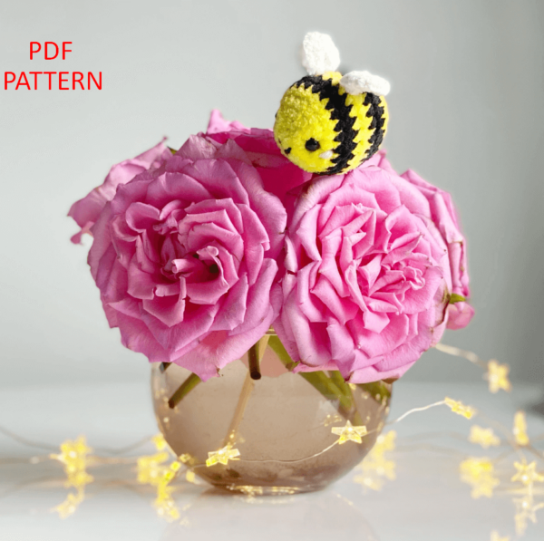 : Keychain Bee Crochet Amigurumi Pattern, Small Bee  Pdf Crochet Pattern PDF