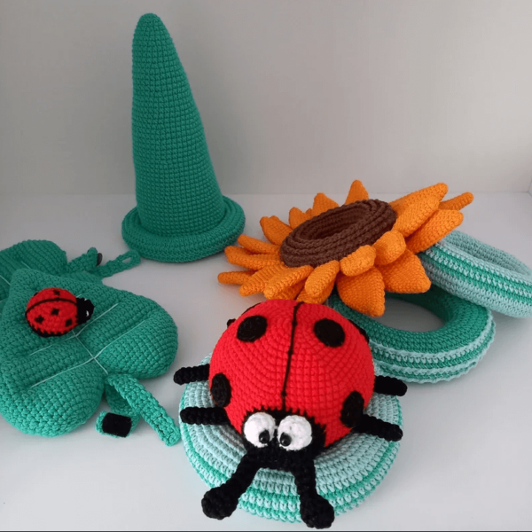 Sunflower Ladybug Stacking Toy  Pdf, Amigurumi Sunflower Ladybug Decoration, Ring Tower Tutorial Crochet Pattern PDF